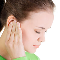 Боль в ухе: описание симптома