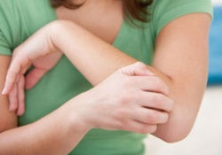 Зуд, жжение в области пораженной кожи: описание симптома